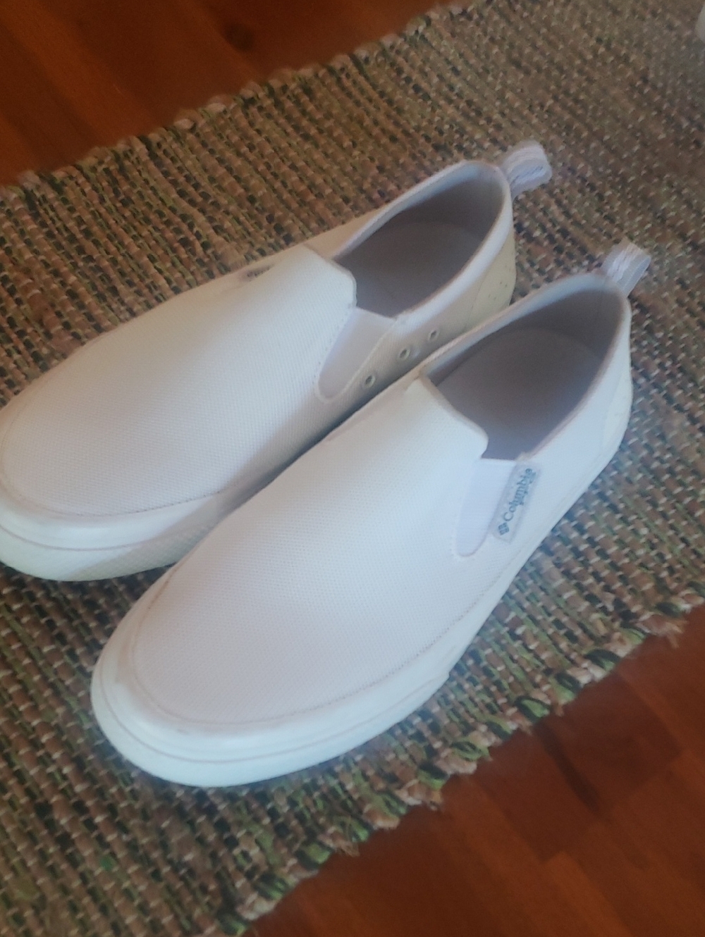 Columbia Womens White Slip-On Canvas Loafers Size 6.5